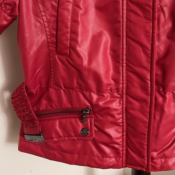 Nice style red jacket - Picture 3 of 11